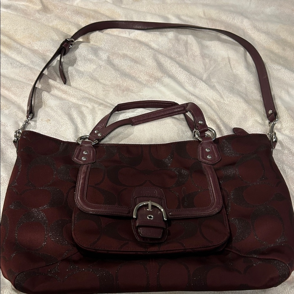 Elegant Coach Burgundy Shoulder Bag